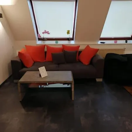 Apartment Schoene 80qm Fuer Bis Zu 4 Gaeste. Patti *