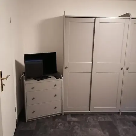 Schoene 80qm Fuer Bis Zu 4 Gaeste. Patti Apartment