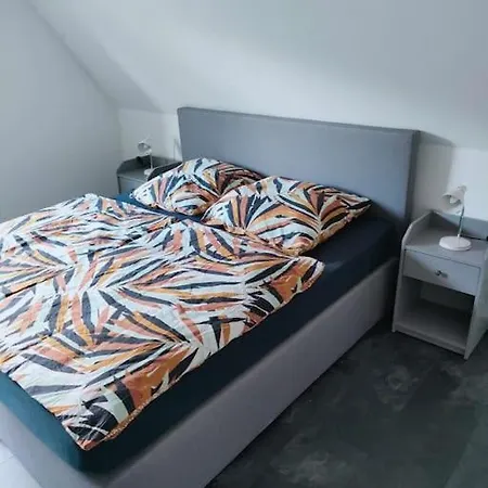 Apartment Schoene 80qm Fuer Bis Zu 4 Gaeste. Patti